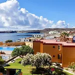Ocean View Poris Apartmán *